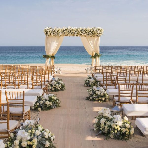 Tropical Destination Wedding Dos and Don’ts - Mindy Weiss